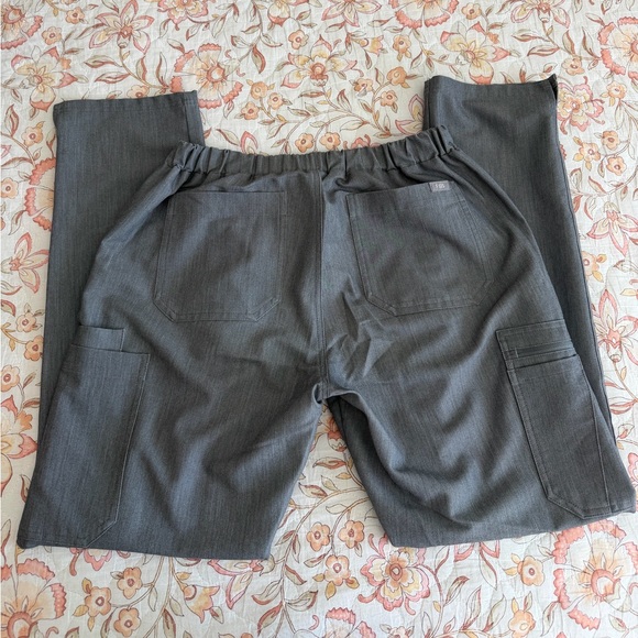 Figs Graphite scrub set. - Picture 6 of 7